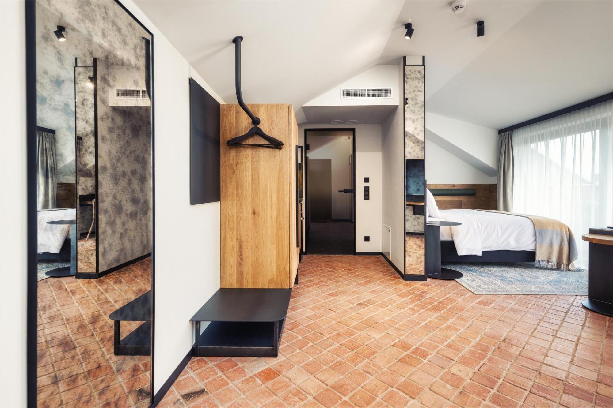 Nomadic Urban Premium Suites Cracovia Exterior foto